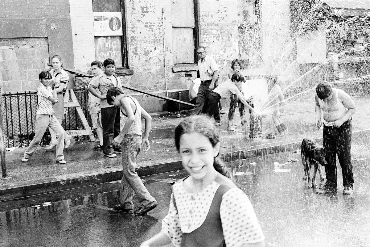 At The Hydrant in NYC by Rich Allen, 1972 – Flashback Shop