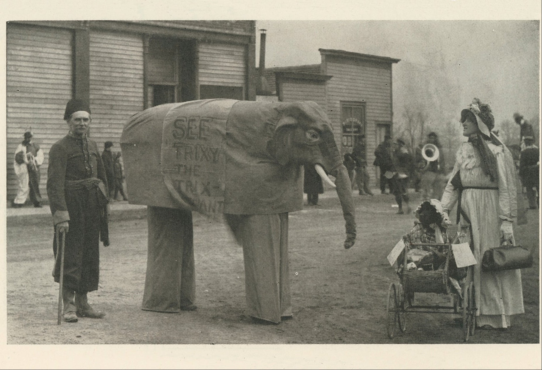 Men's Aid Show, See Trixy the Trix Elephant Chesterton, Indiana , April 1, 1909 - postcard