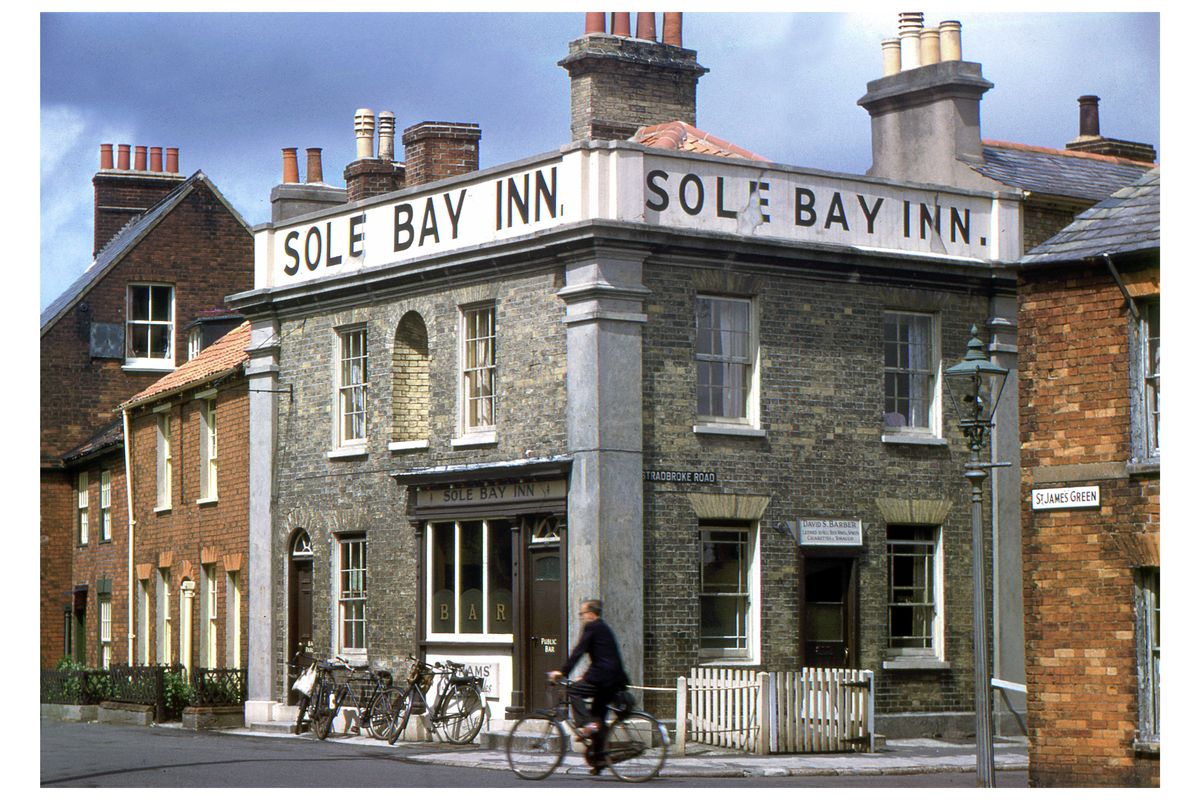 Sole Bay Inn, Southwold, Hardwicke Knight vers 1955