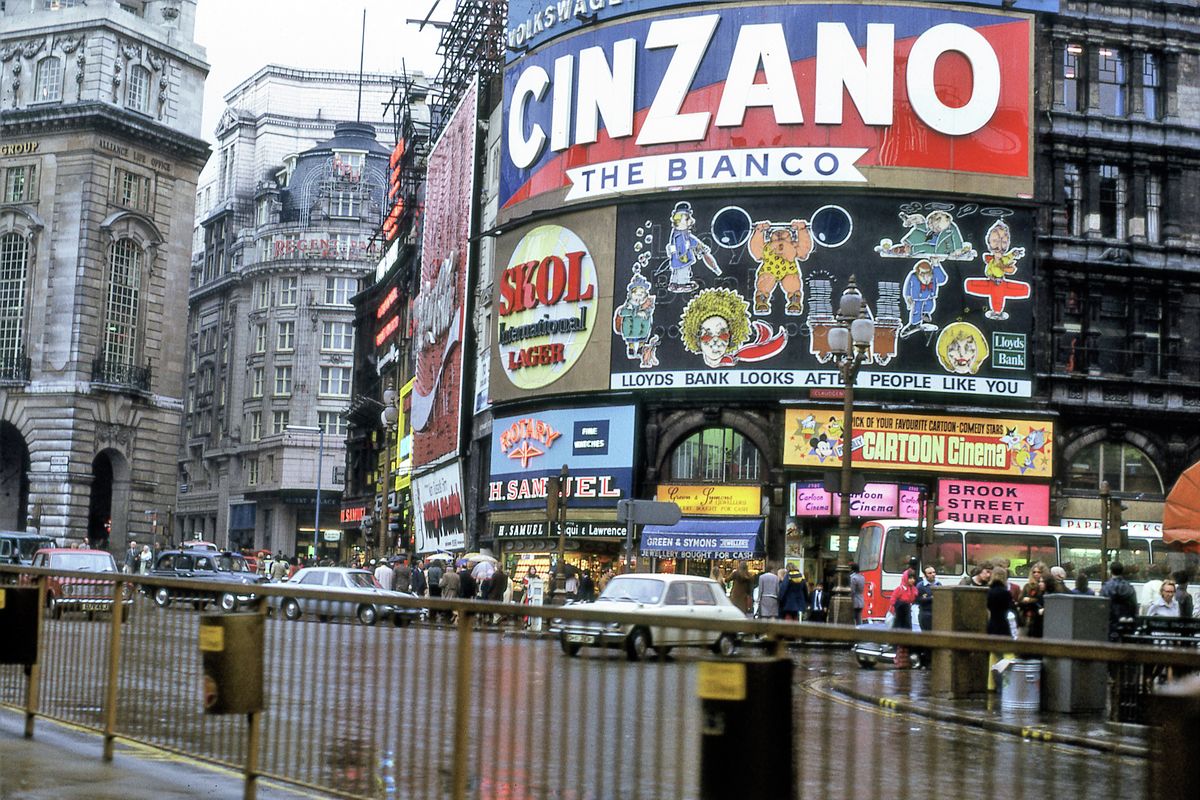 Piccadilly Circus, Londres - 1972