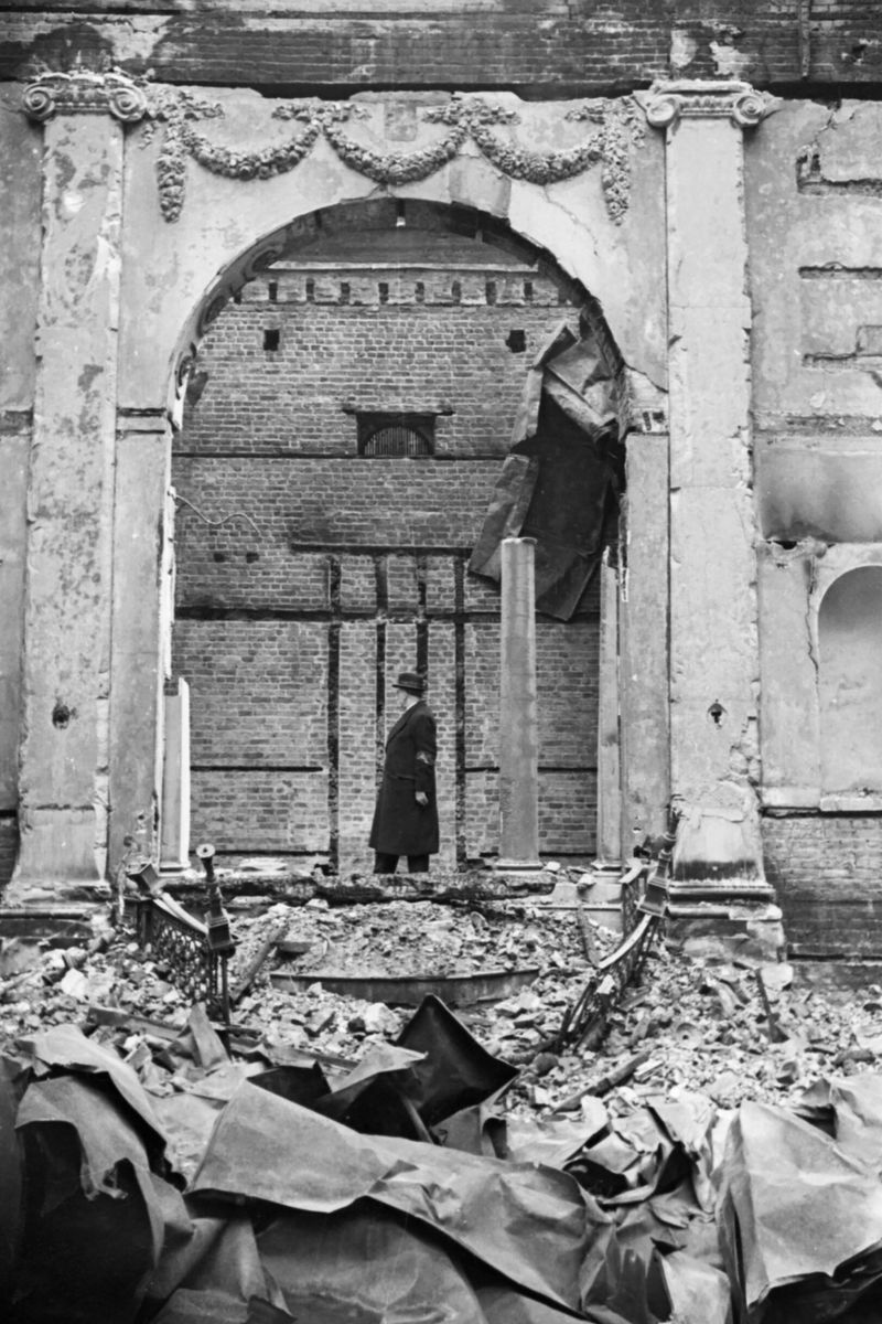 Ruins of the Great Synagogue by Cecil Beaton - 1941