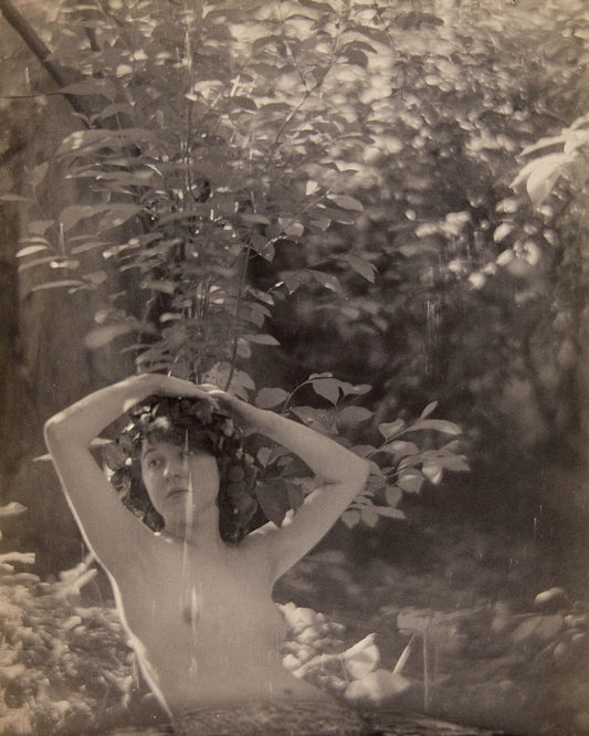 La Curieuse by Clarence H. White - 1914