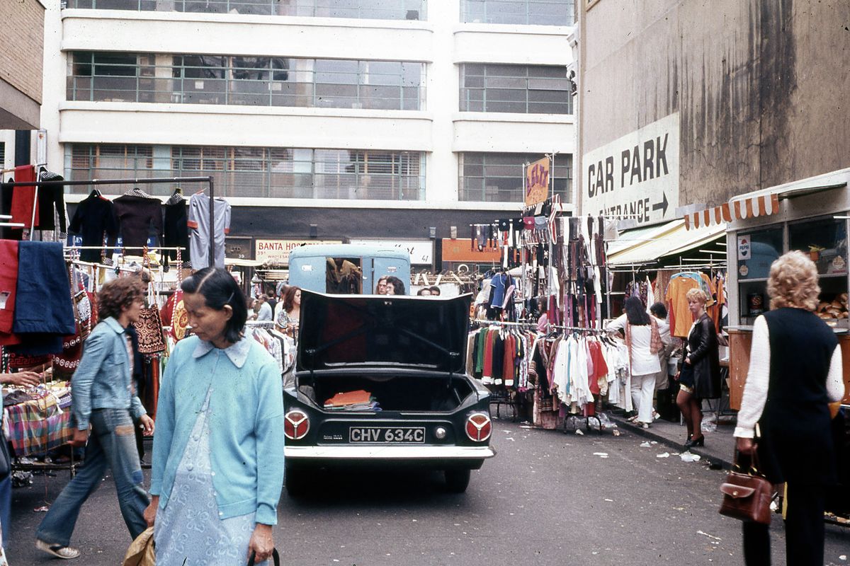 Mercado de Petticoat Lane, Londres - 1972