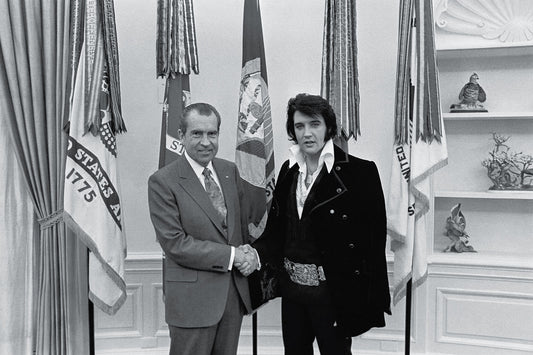 El presidente Nixon y Elvis Presley en la Casa Blanca - 12 de diciembre de 1970