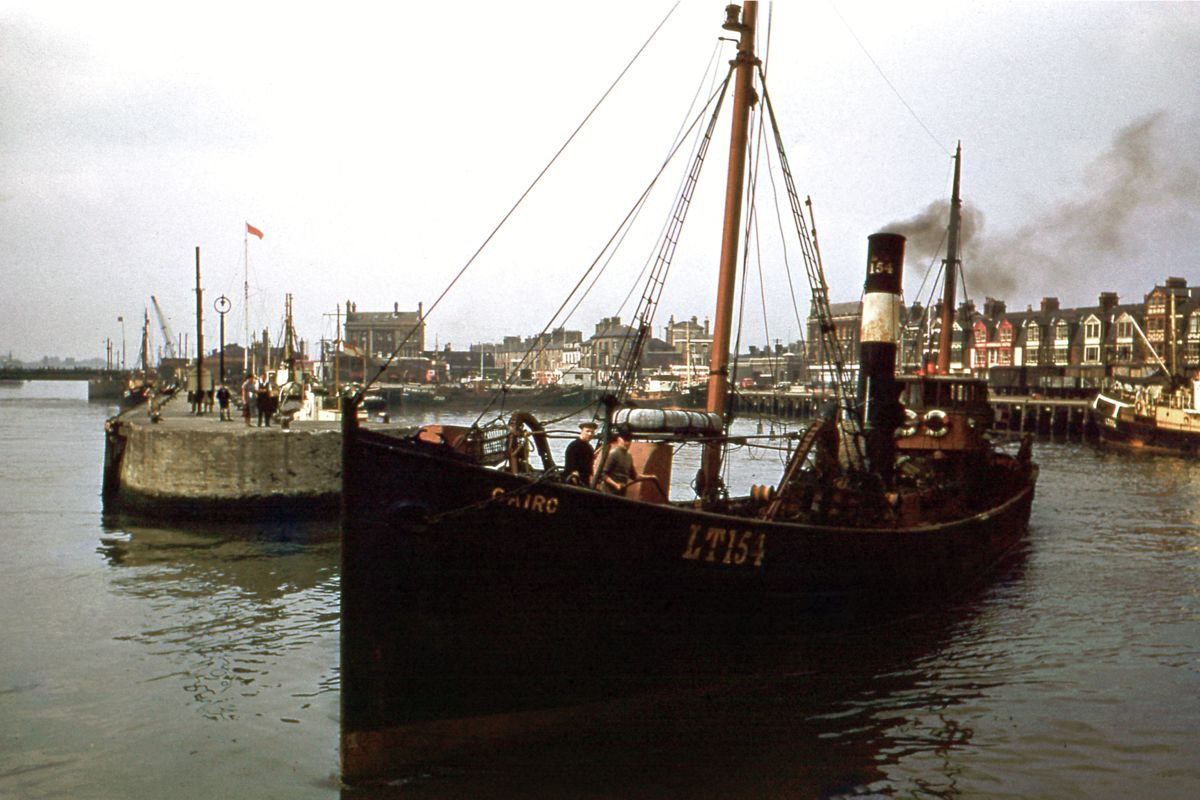 Trawler 'Cairo', Lowestoft Harbour by Hardwicke Knight - c.1955