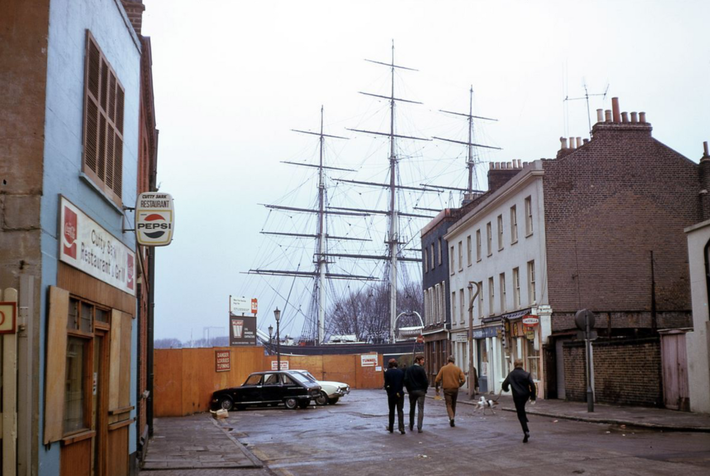 Greenwich en 1972, avec l'aimable autorisation de Glen Fairweather - Carte postale