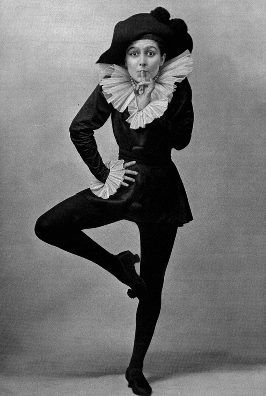 señorita Napierkowska de l'Opéra-Comique 'Les Lucioles' [Las luciérnagas] (ballet) de Waléry - febrero de 1911 - Postal