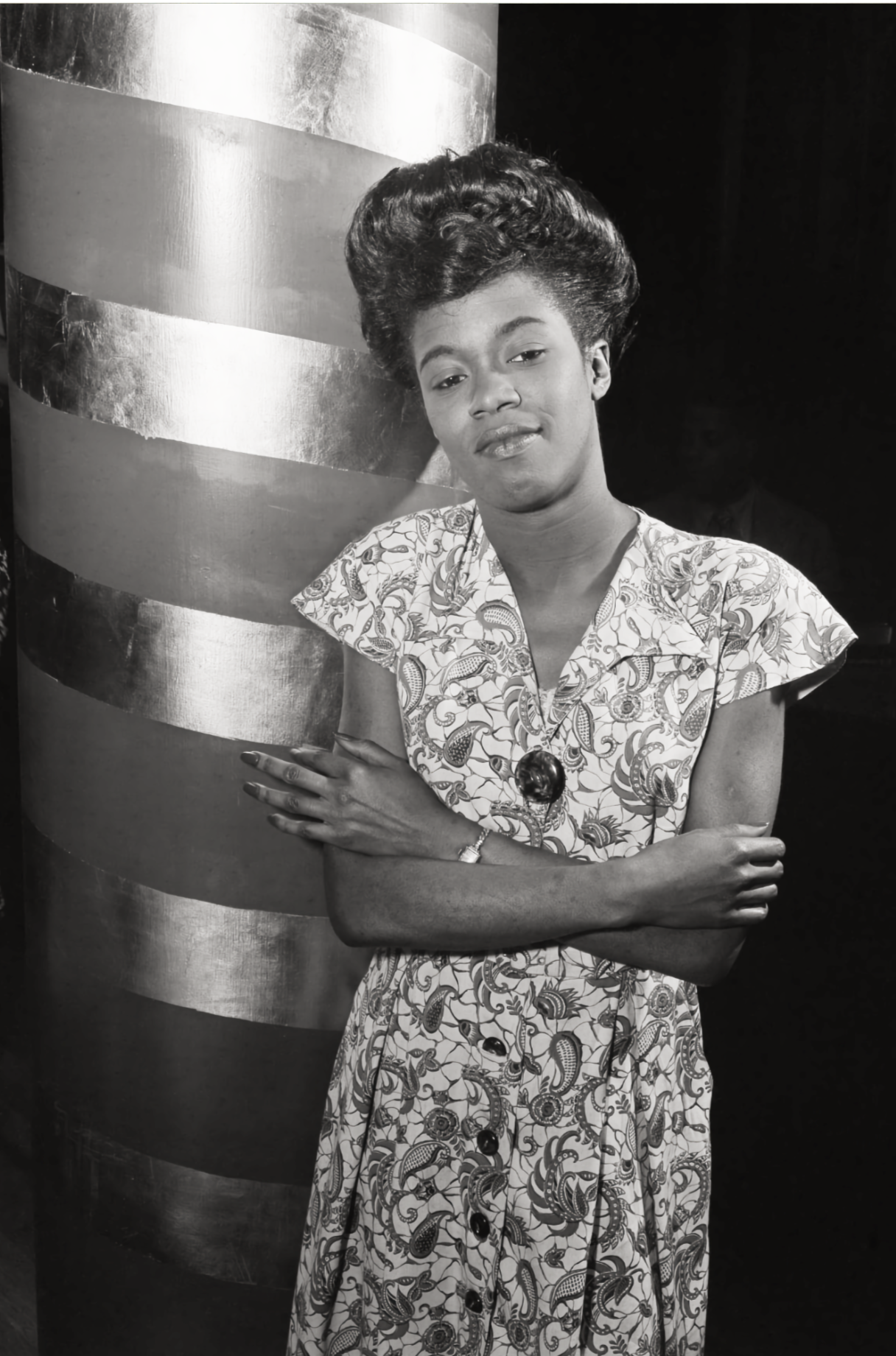 Sarah Vaughan en Cafe Society (Downtown), NYC por William P. Gottlieb, c.1946 II - Postal