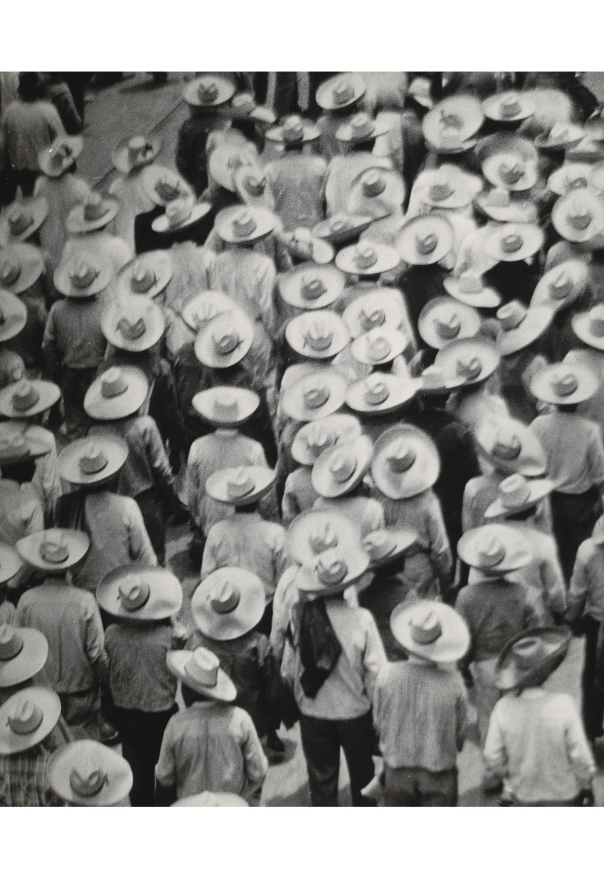 Défilé des travailleurs de Tina Modotti - 1926 - Carte postale