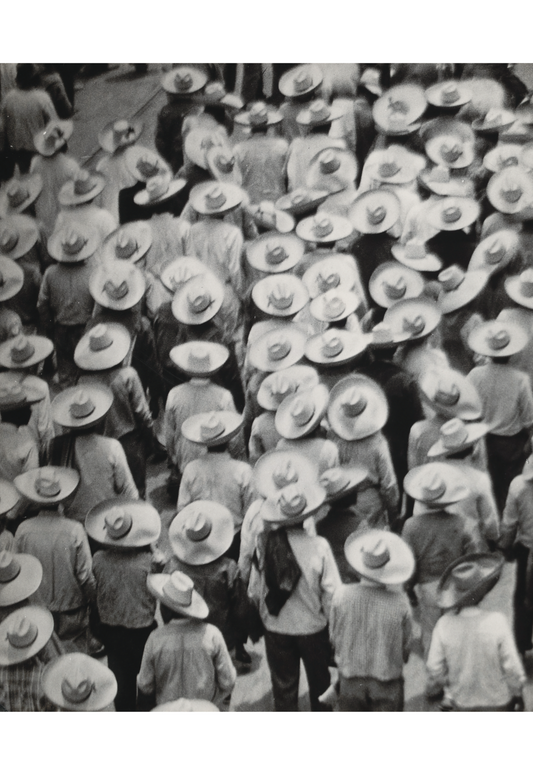 Desfile de trabajadores de Tina Modotti - 1926 - Postal