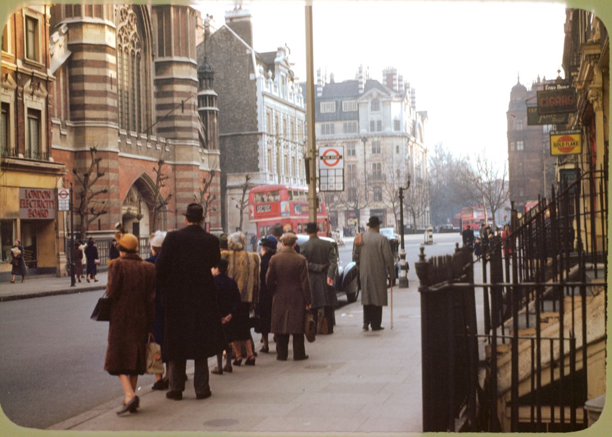 Sloane Street, Knightsbridge in London by Chalmers Butterfield - c.1949