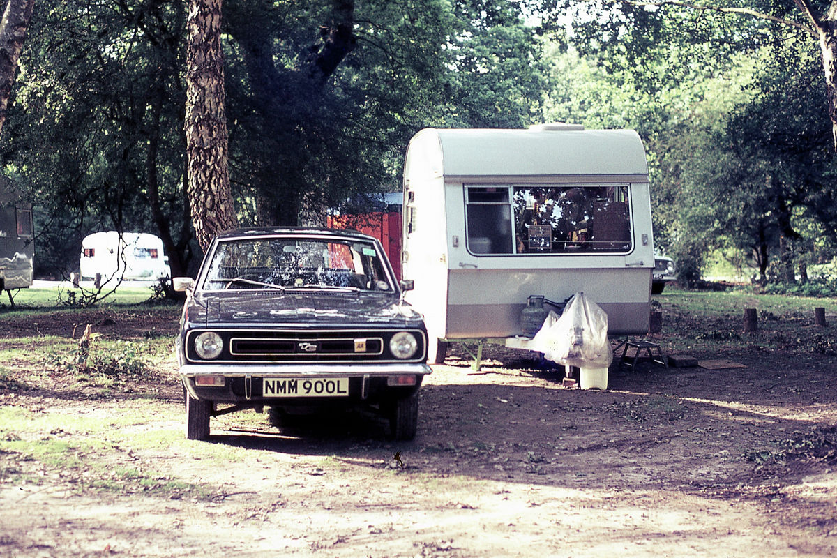 Camping avec une marina TC, New Forest, Angleterre - 1974